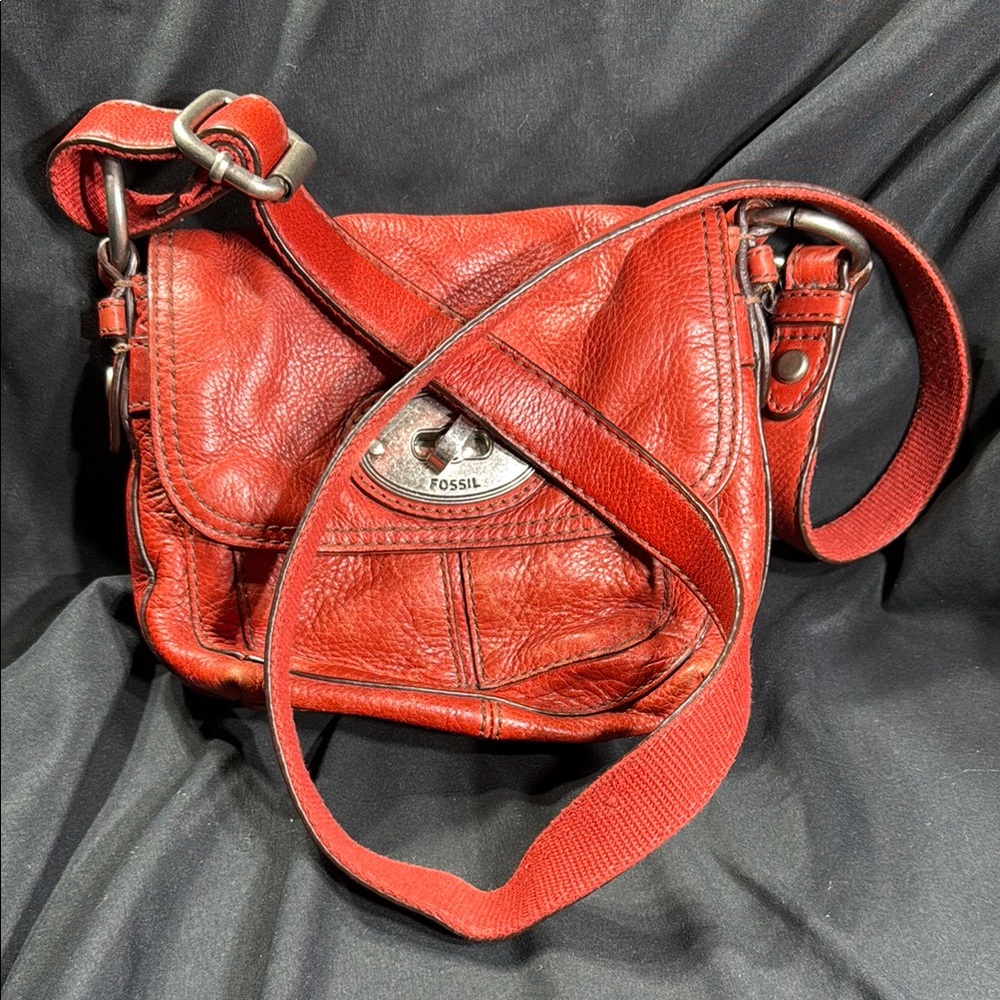 Fossil Red vintage Crossbody Bag with Adjustable Strap and Silver Hardware